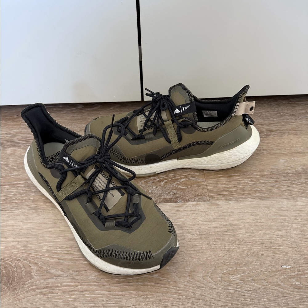 Adidas Ultraboost 21 x Parley in Olive Green - Picture 2 of 2